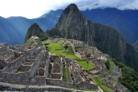 Cidade Inca de Machu Picchu, no alto da Cordilheira dos Andes, Peru